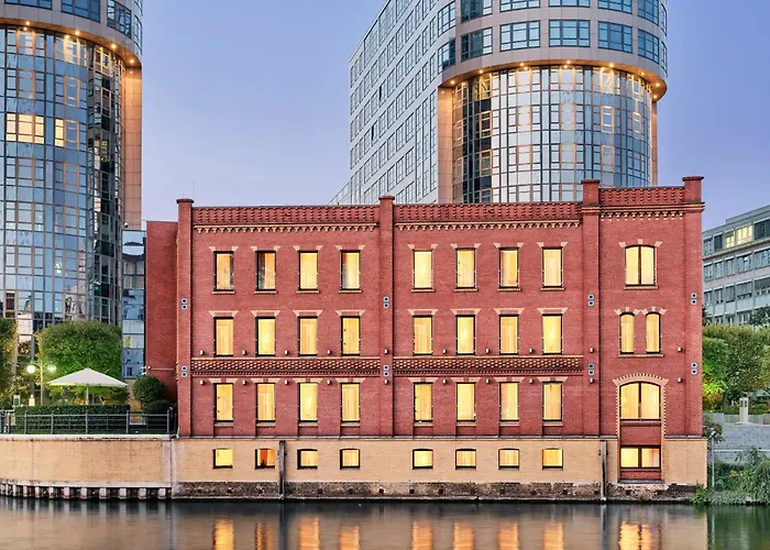 فندق أبيون سويتس 5*