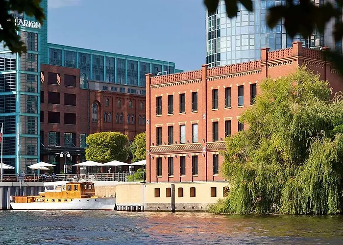 أبيون سويتس فندق